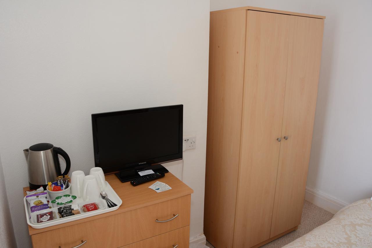 The Cove Guest House Рил Екстериор снимка